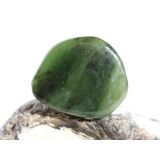 Nephrit-Jade Schmuckstein / Scheibenstein - Sonderqualität - Handarbeit - ca. 2,9 cm x 2,5 cm x 0,6 cm