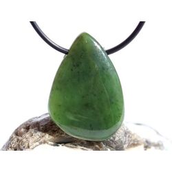 Nephrit-Jade Schmuckstein / Scheibenstein gebohrt -...